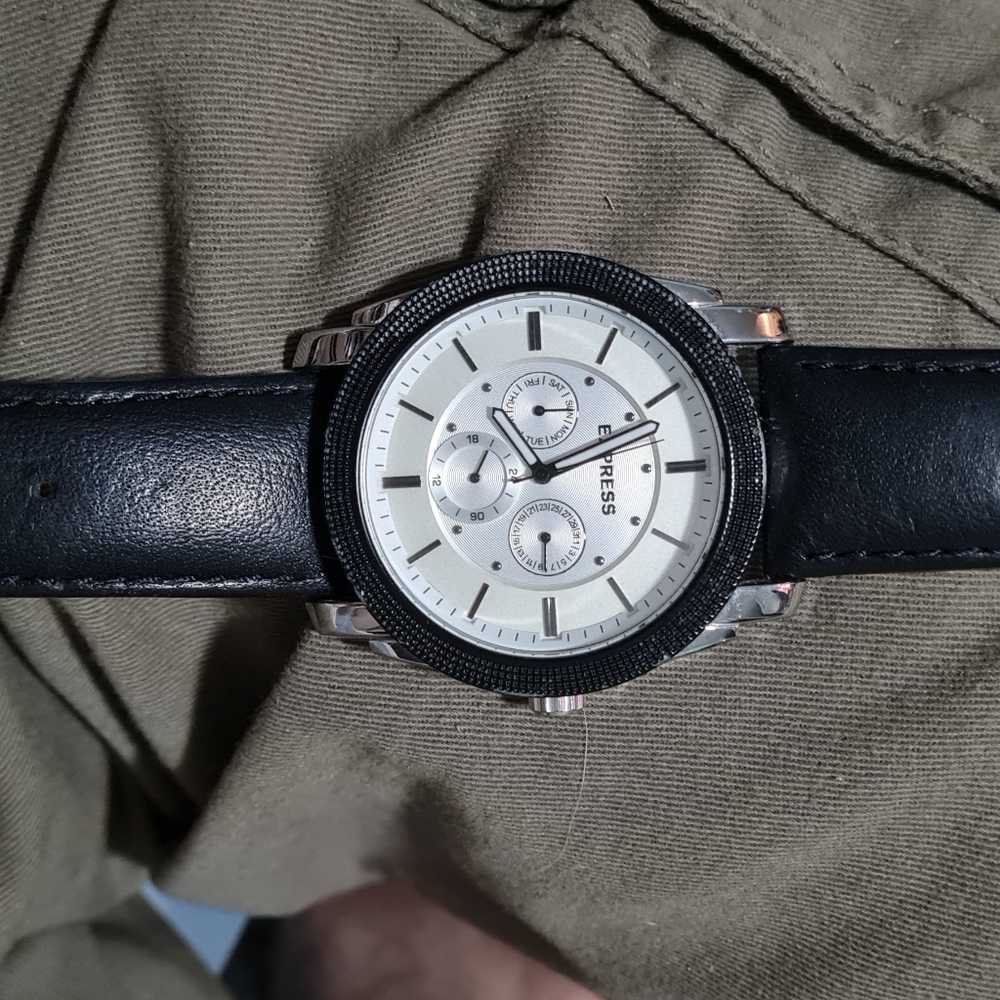Express watch